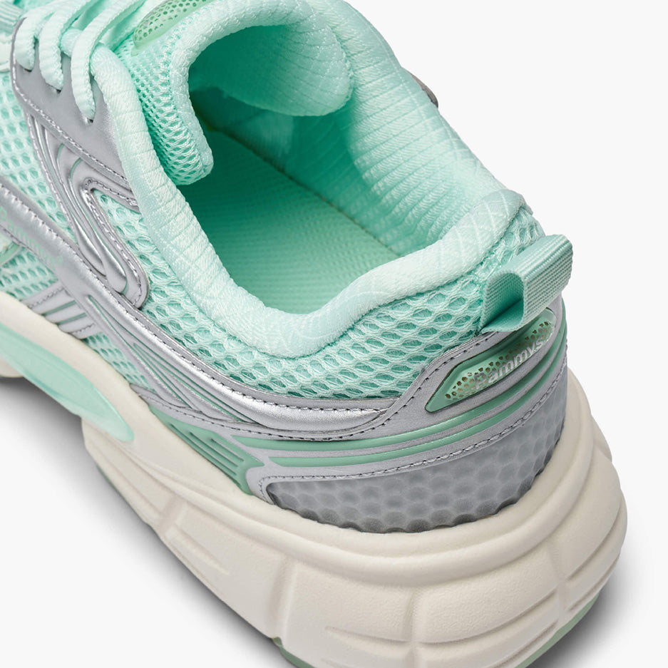 Retro Sneaker 2.0