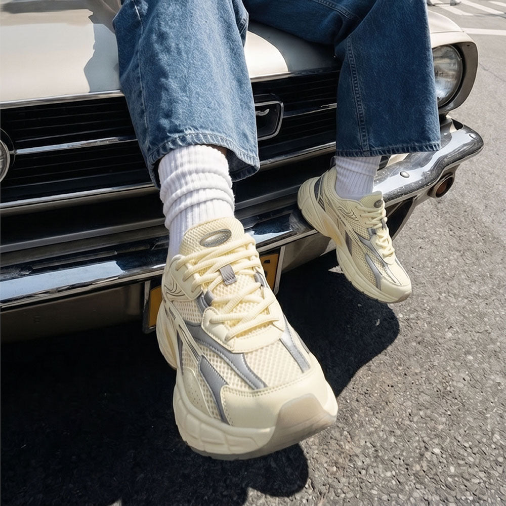 Retro Sneaker 2.0
