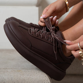 Court Sneaker