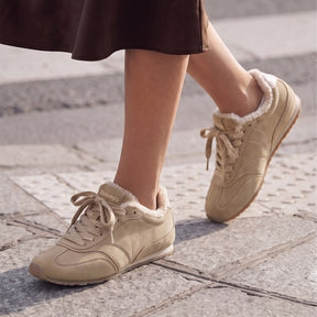 Cozy Frame Sneaker