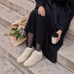 Cozy Frame Sneaker