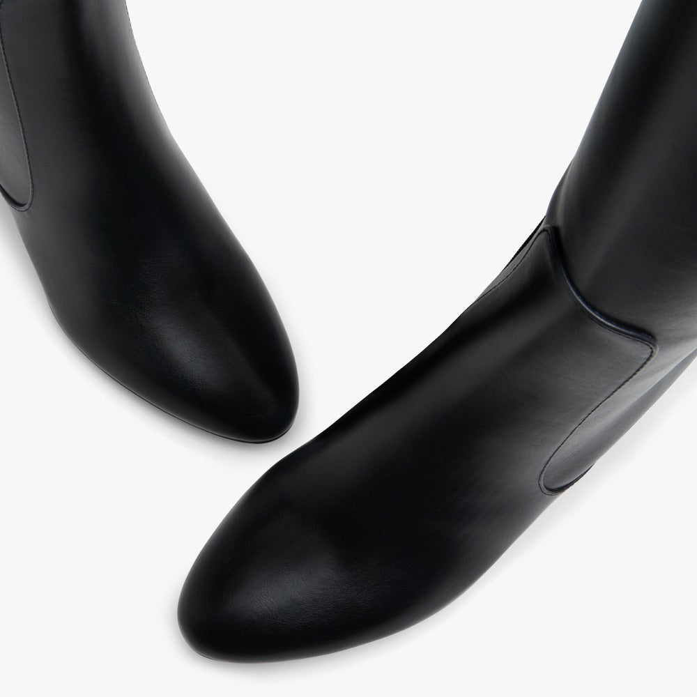 Snatched but Comfy Boot in Shiny Black, Foto 6