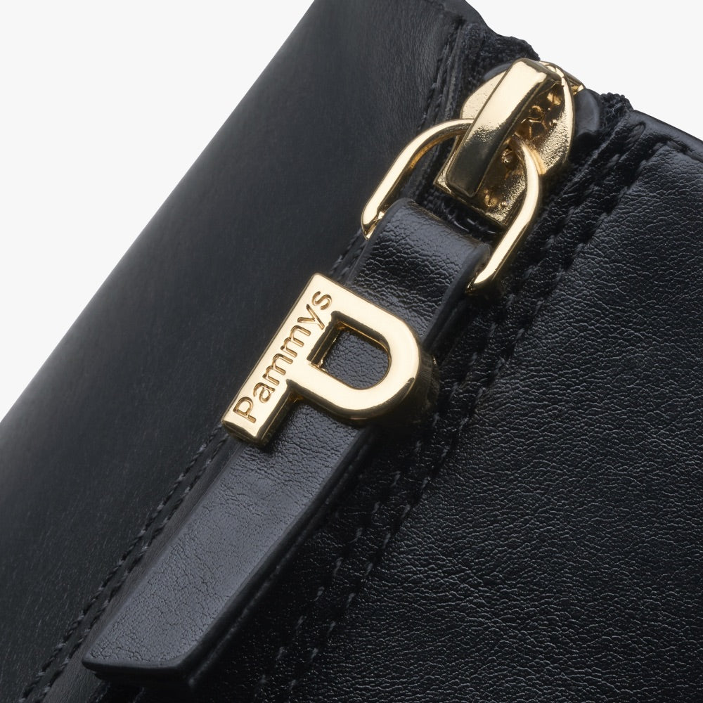 Snatched but Comfy Bootie in Shiny Black, Foto 6