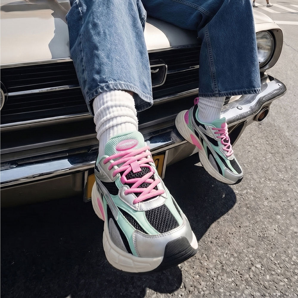 Retro Sneaker 2.0