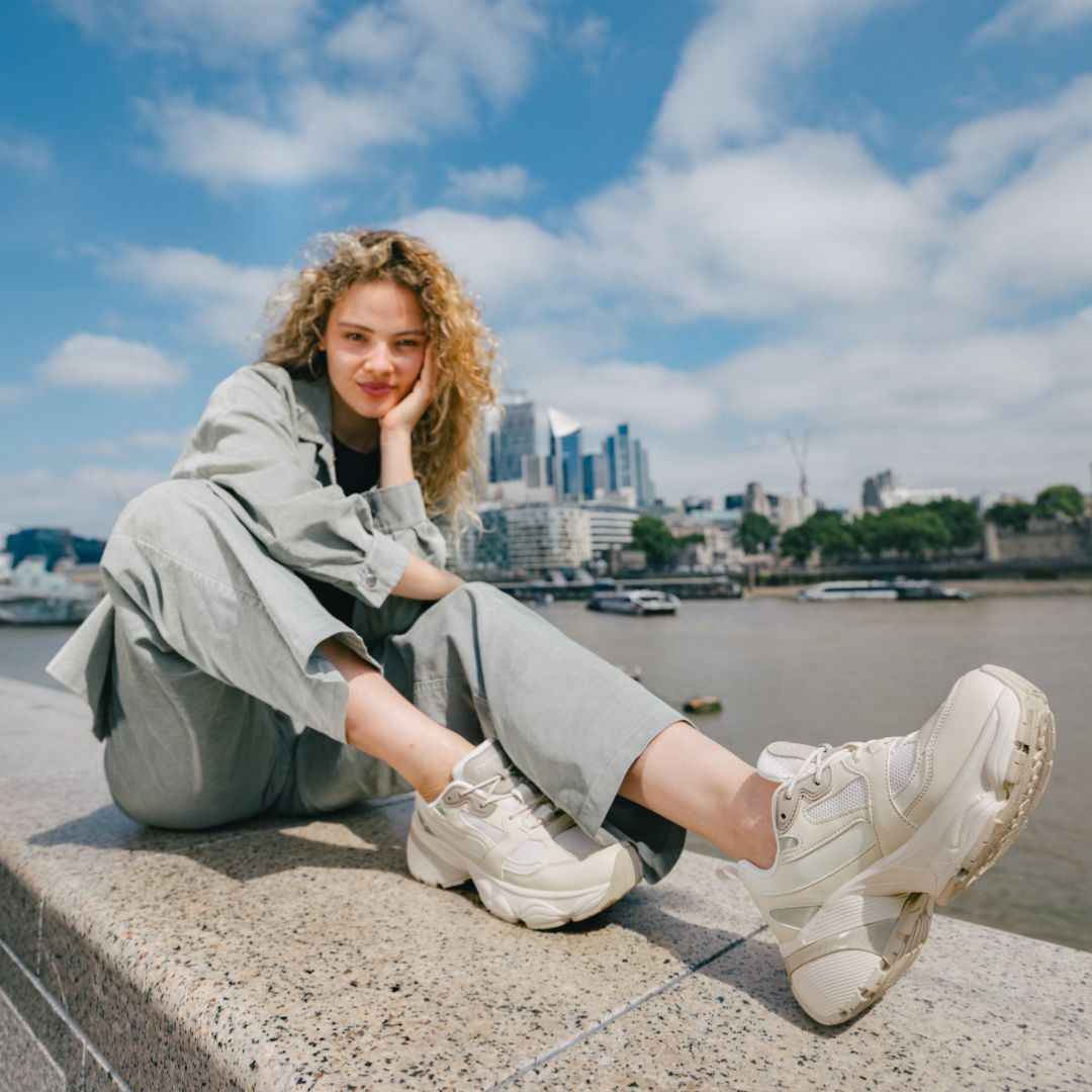Pammys™ - Retro Sneaker
